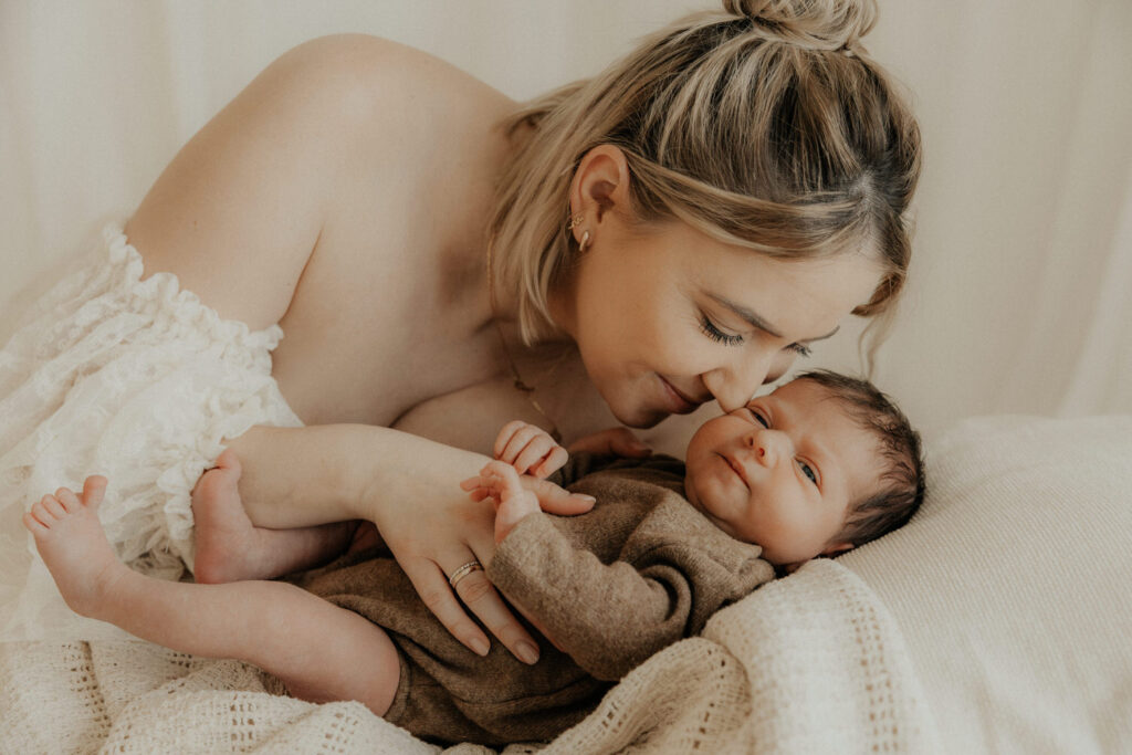 Newborn Fotografie im Fotostudio Fotografin Svenja Schürheck